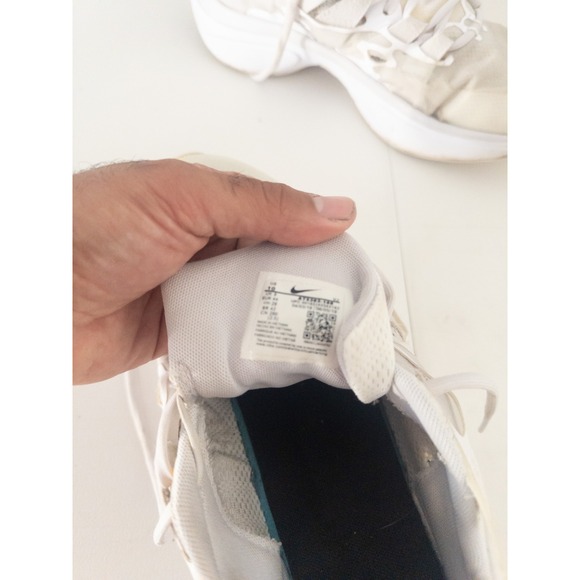 Nike‎ Signal Ivory Womens Shoes Training Sneakers Running US 10 Logo Red Summit - Picture 10 of 12